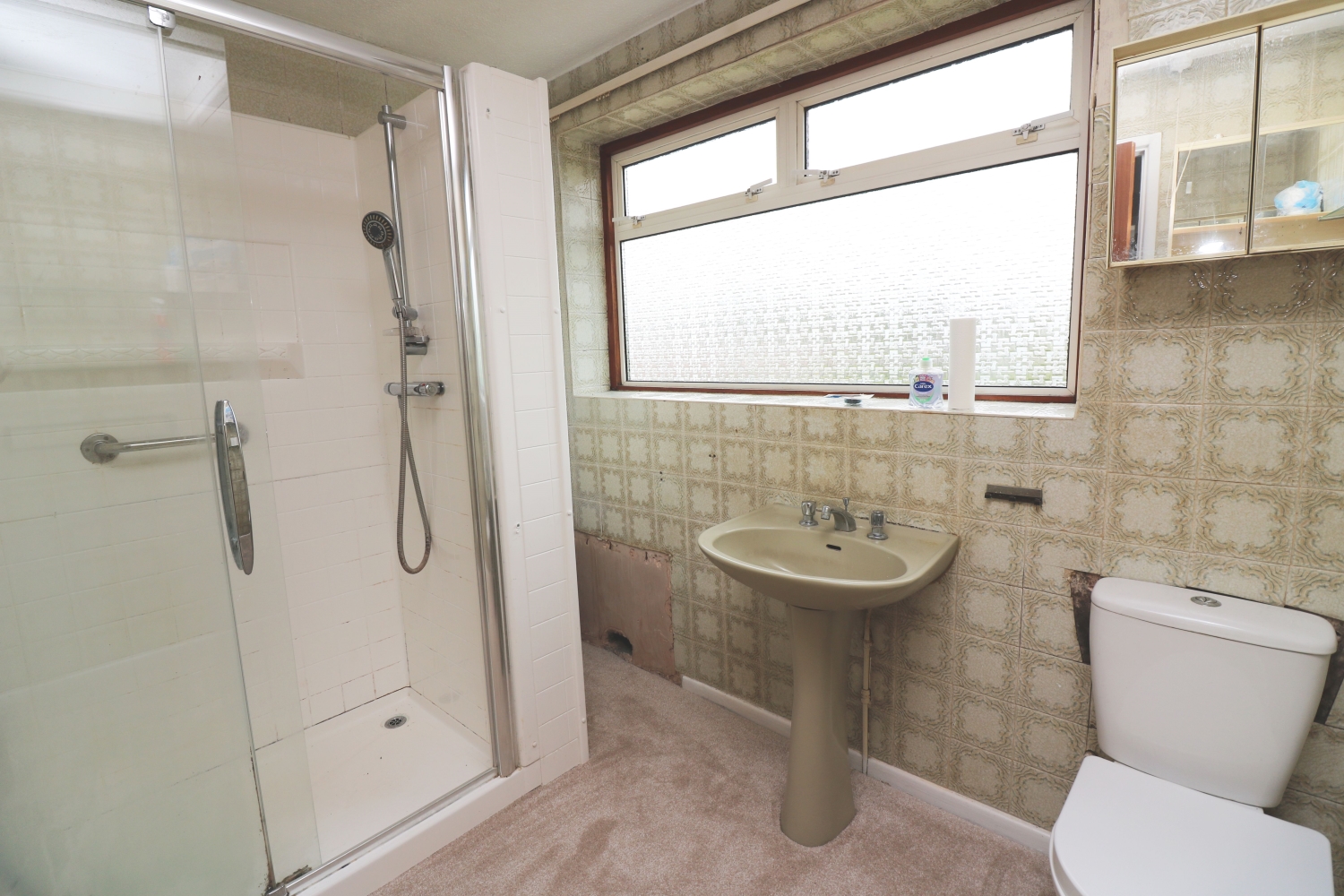 Pavilion Gardens, StainesuponThames, Surrey, TW18 Nevin And Wells